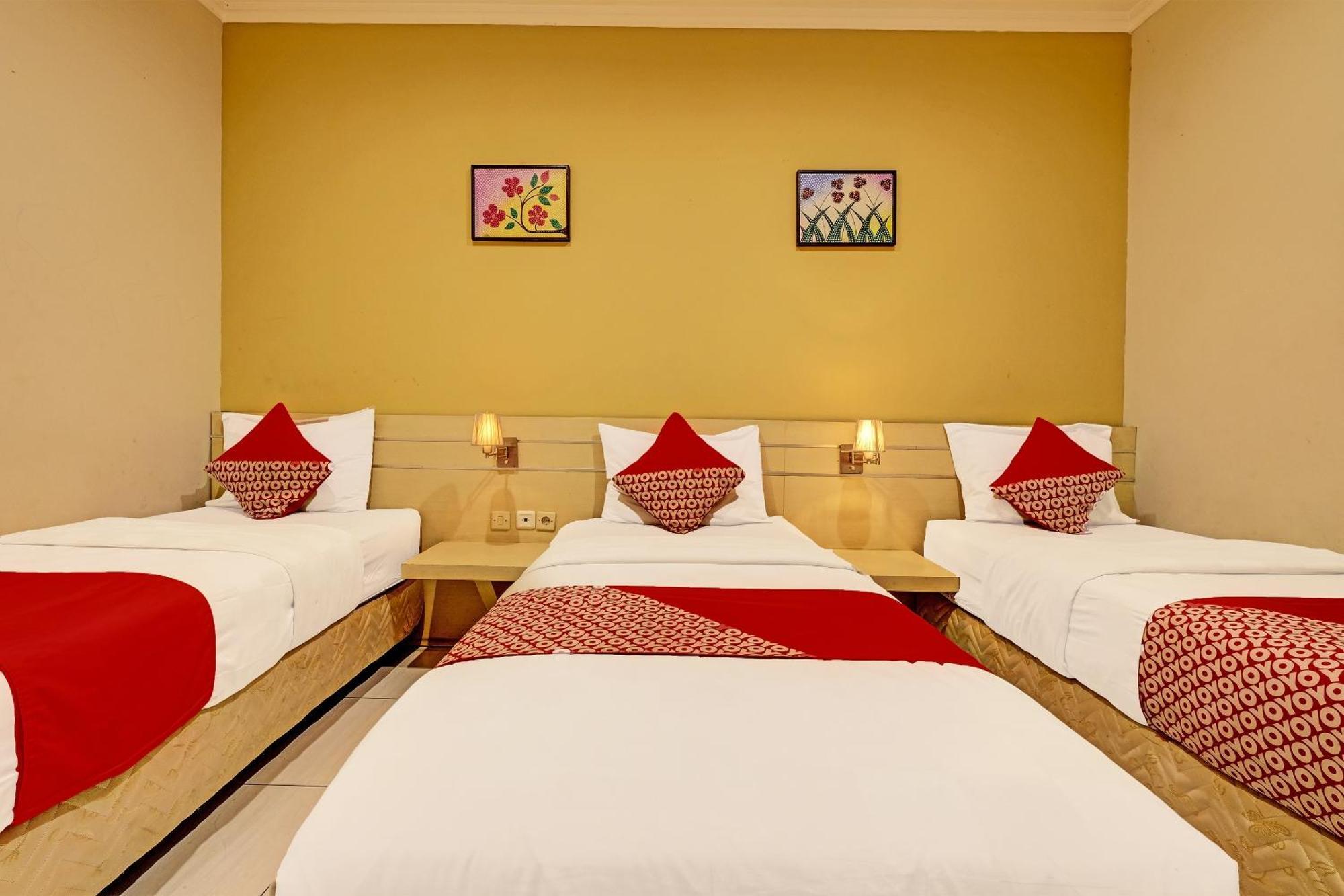 Sky Guesthouse Semarang Exterior photo